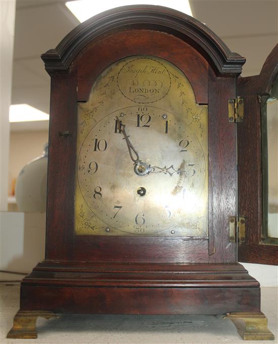 Joseph Kent, London. A George III mahogany bracket timepiece, 12.5in.